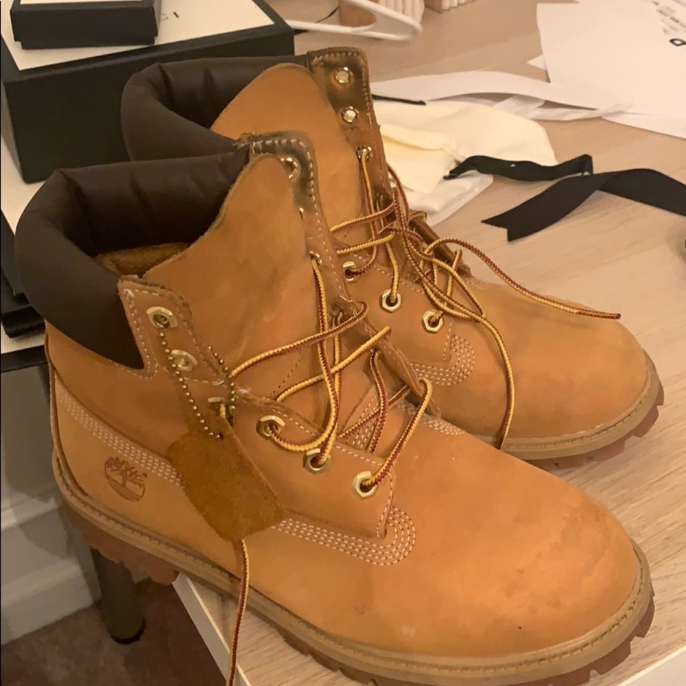 Women’s Timberland boots!